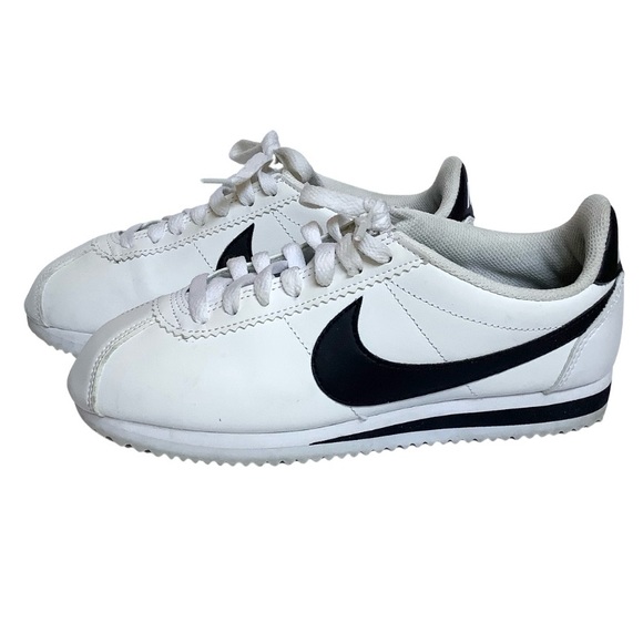 Nike Classic Cortez Leather Running shoe - Picture 2 of 11